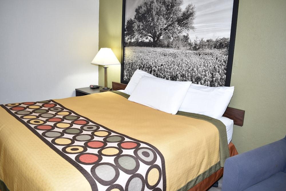 Super 8 By Wyndham Fredericksburg Otel Dış mekan fotoğraf